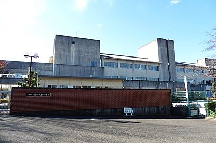 木津川市立南加茂台小学校 徒歩750m