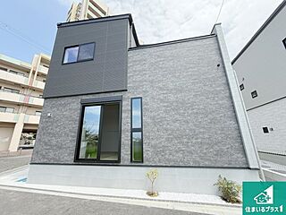 泉佐野市岡本　新築一戸建て 外観