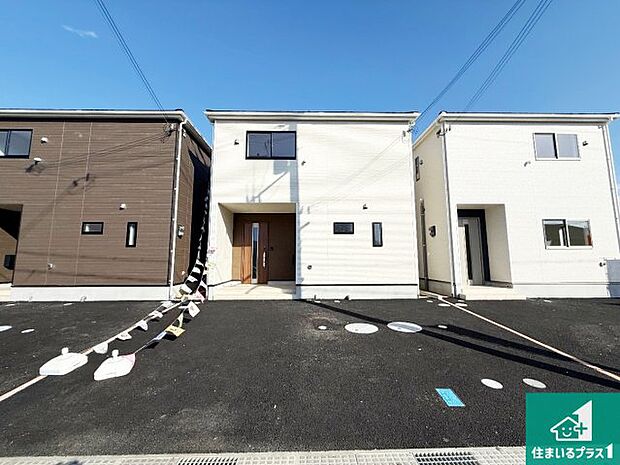 【外観】安心の10年保証!外観を美しく保ち、雨水で汚れを落とします!気になることがありましたら、お気軽にお問い合わせください!