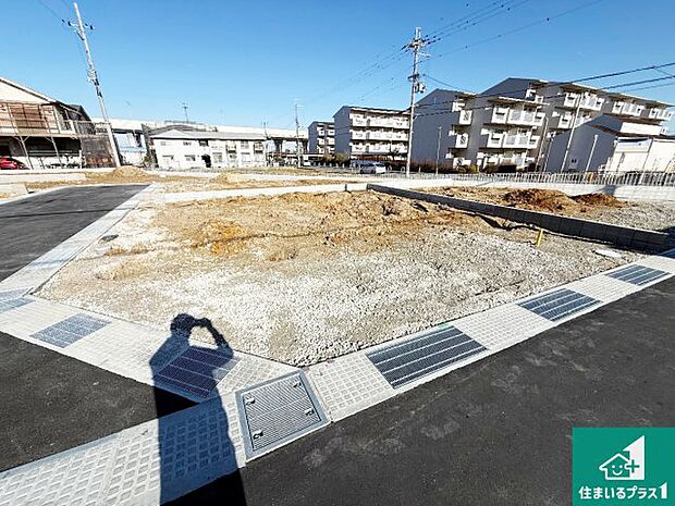 【外観】周辺は落ち着いた街並みの住宅地！子育てがしやすい住環境です！まだ未完成ですが、現地でしかわからない事もございます。是非一度ご覧ください。