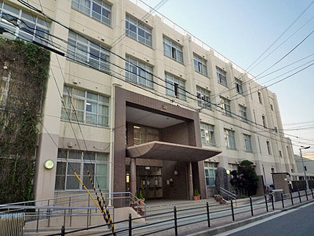 大阪市立育和小学校