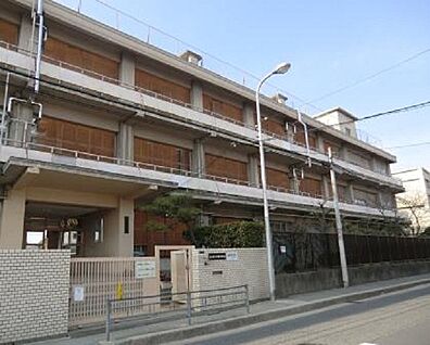 大阪市立白鷺中学校 徒歩720m