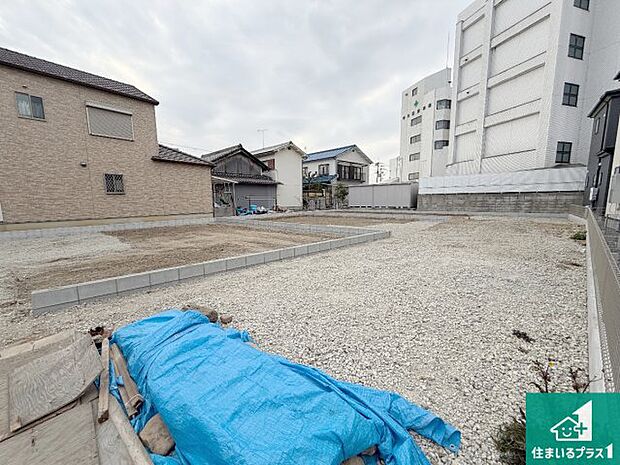 【外観】現在建築中!落ち着いた街並みで新生活を始めることが出来そう!周辺の物件も併せてご紹介させて頂きます!