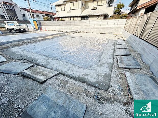 【外観】周辺は落ち着いた街並みの住宅地！子育てがしやすい住環境です！まだ未完成ですが、現地でしかわからない事もございます。是非一度ご覧ください。