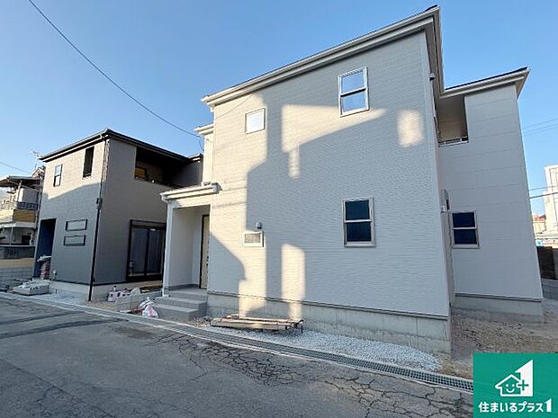 【外観】安心の10年保証！外観を美しく保ち、雨水で汚れを落とします！気になることがありましたら、お気軽にお問い合わせください！