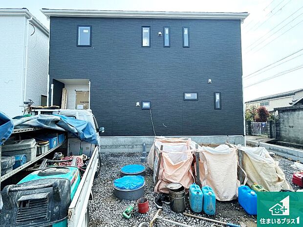 【外観】現在建築中!落ち着いた街並みで新生活を始めることが出来そう!周辺の物件も併せてご紹介させて頂きます!
