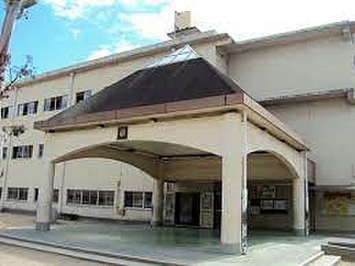 岸和田市立山直北小学校