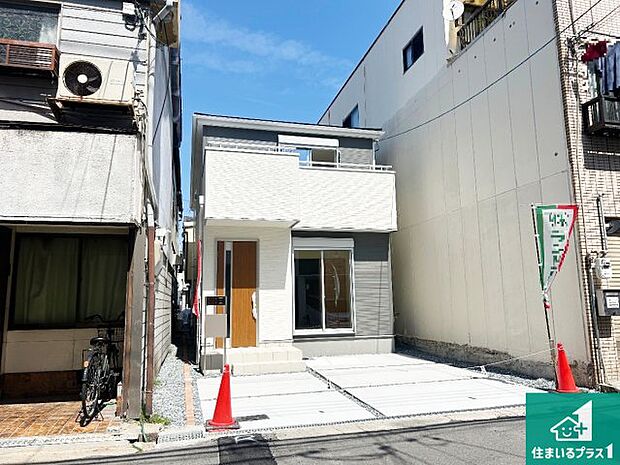 【外観】安心の10年保証！外観を美しく保ち、雨水で汚れを落とします！気になることがありましたら、お気軽にお問い合わせください！