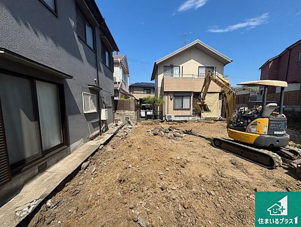 【外観】現在建築中！落ち着いた街並みで新生活を始めることが出来そう！周辺の物件も併せてご紹介させて頂きます！
