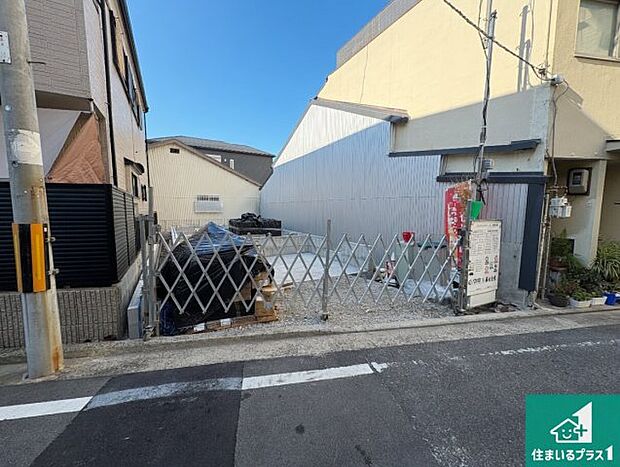 【外観】現在建築中！落ち着いた街並みで新生活を始めることが出来そう！周辺の物件も併せてご紹介させて頂きます！