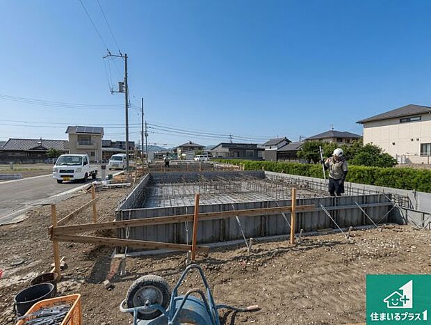 【外観】現在建築中！落ち着いた街並みで新生活を始めることが出来そう！周辺の物件も併せてご紹介させて頂きます！