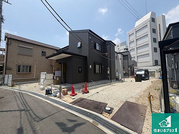 【外観】現在建築中!落ち着いた街並みで新生活を始めることが出来そう!周辺の物件も併せてご紹介させて頂きます!
