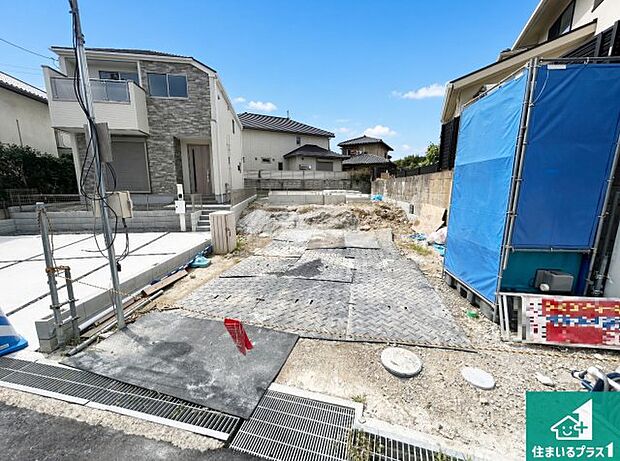 【外観】現在建築中!落ち着いた街並みで新生活を始めることが出来そう!周辺の物件も併せてご紹介させて頂きます!