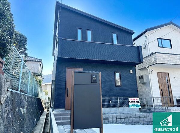 安心の10年保証！外観を美しく保ち、雨水で汚れを落とします！気になることがありましたら、お気軽にお問い合わせください！