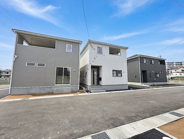 安心の10年保証!外観を美しく保ち、雨水で汚れを落とします!気になることがありましたら、お気軽にお問い合わせください!
