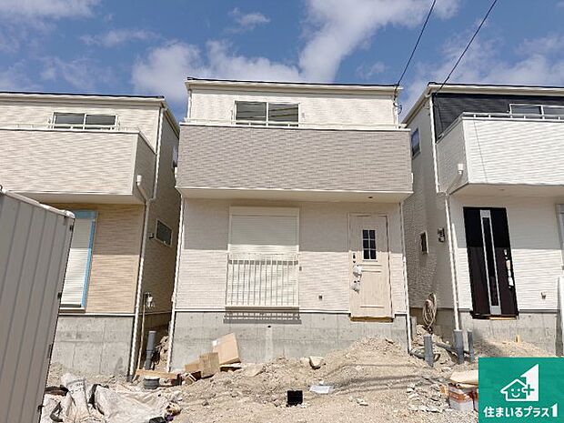 【外観】現在建築中!落ち着いた街並みで新生活を始めることが出来そう!周辺の物件も併せてご紹介させて頂きます!