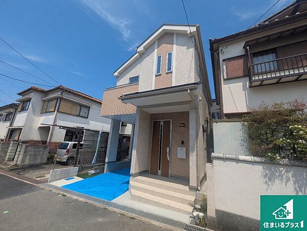 【外観】安心の10年保証！外観を美しく保ち、雨水で汚れを落とします！気になることがありましたら、お気軽にお問い合わせください！