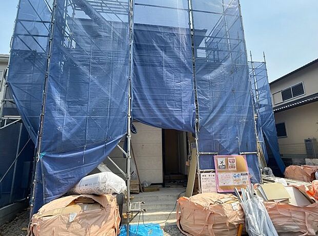 【外観】周辺は落ち着いた街並みの住宅地！子育てがしやすい住環境です！まだ未完成ですが、現地でしかわからない事もございます。是非一度ご覧ください。