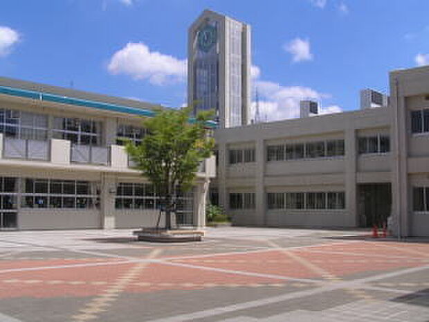 宝塚市立山手台小学校