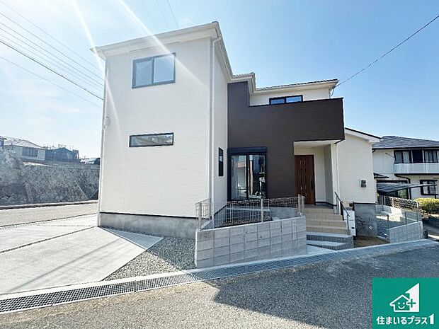 【外観】お客様に長く安心して住んでいだだける事にこだわった家づくり！住んでからのアフターサービスにもしっかりと取り組んでいます！