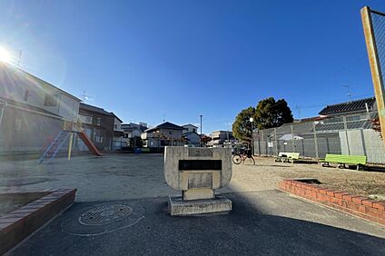 戸部公園 130ｍ(徒歩2分)