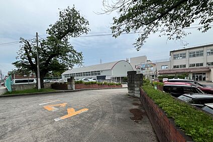 大府市立石ヶ瀬小学校 約550～560ｍ(徒歩7分)