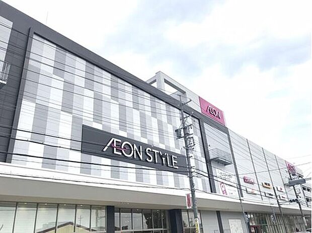  ショッピングセンター（約640m）