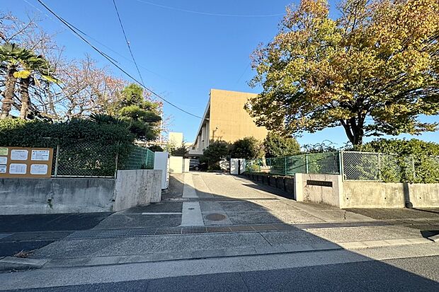 瑞鳳小学校（約850m）