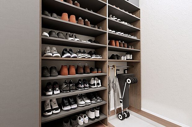 CGパース/1号地内観（イメージ）
玄関を入ってすぐの土間収納はベビーカーやゴルフ道具、アウトドア用品など、外で使用するアイテムは玄関ドアの近くに収納できるので衛生面も考えた収納が可能です。