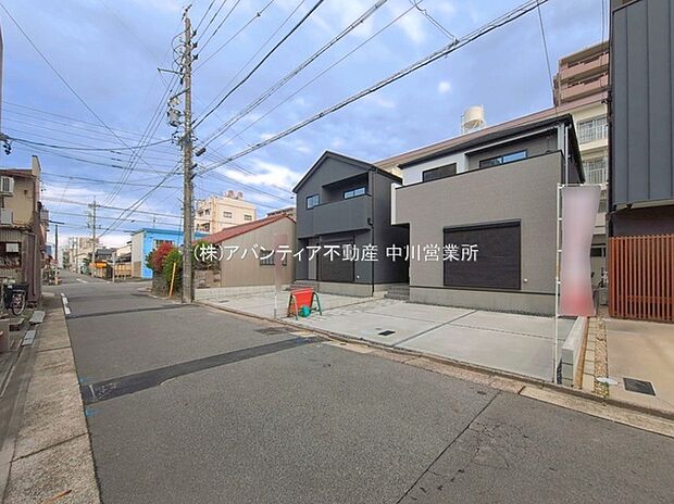 Photo/1号棟 前面道路