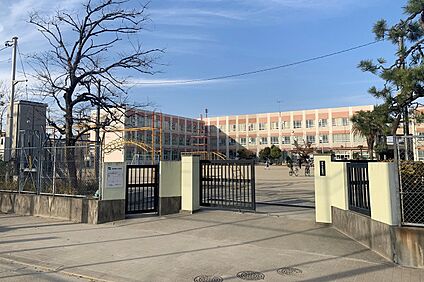 露橋小学校 400ｍ(徒歩5分)