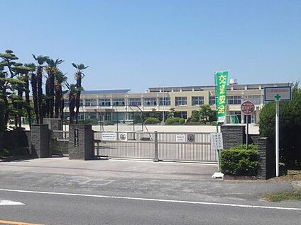 北里小学校 1900m(徒歩24分)