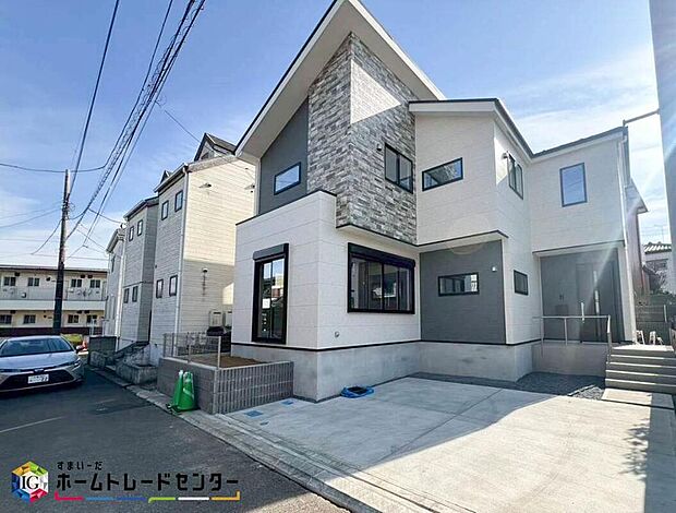 この風景が暮らしの一部に。毎日がイキイキと笑顔溢れる暮らしの始まりです♪ぜひ一度この見晴らしを体感してみませんか♪ご都合の良い時　自由に外観ご覧になれます。ご内見ご希望の際はぜひお気軽にご連絡下さい♪