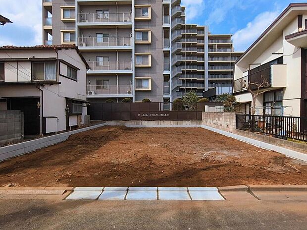 南からの陽光たっぷり降りそそぐ明るいお住まいです。どのお部屋も、採光良好な風通しの良い快適な空間となっております。