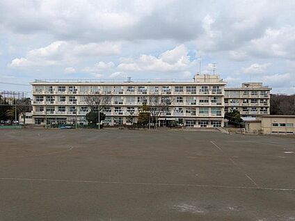 千葉市立緑が丘中学校 600m(徒歩8分)
