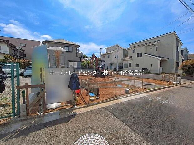 【現地外観写真】当物件のご案内につきましては、営業スタッフが丁寧に御対応します♪休日、お仕事帰りなど、ご都合に合わせていつでもご案内いたします♪周辺環境と併せて、実際に現地をご確認ください♪