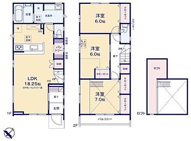広々18畳超ＬＤＫ。こだわりの家具でコーディネイトしてみませんか？収納力たっぷりのシステムキッチンに加え、床下収納、パントリーも完備♪家族のコミュニケーションがさりげなく深まるリビングイン階段。 