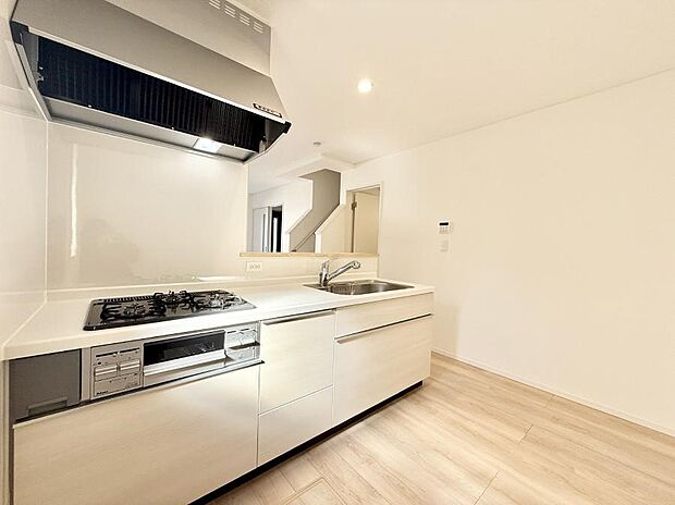 ■シンプルで機能的、毎日使いやすいキッチン