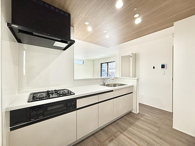 ■美味しい時間が生まれる、笑顔あふれるキッチン