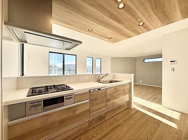 ■家族の絆を深める、温もりのあるキッチン