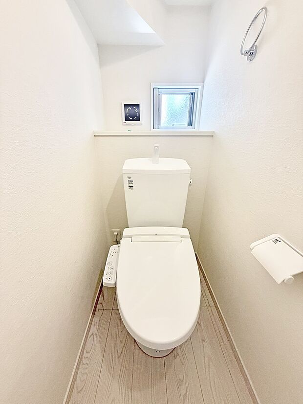【トイレ】■使いやすさと清潔感にこだわった空間