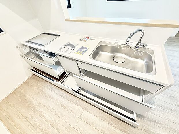 【キッチン】■アイデア広がる、クリエイティブな料理空間