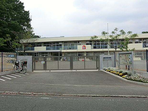 秦野市立すえひろこども園（約600m・徒歩8分）