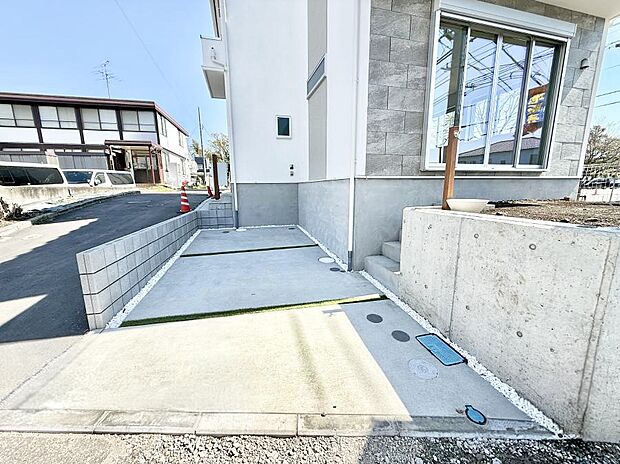 【駐車場】■快適な駐車スペースで安心