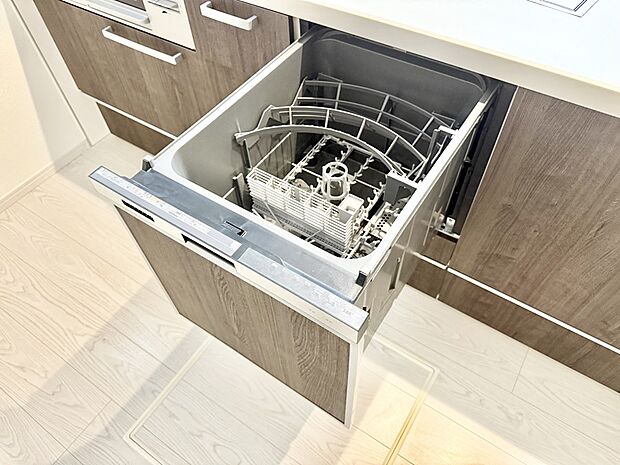 【食洗機】■手間なく洗浄！食器をピカピカに仕上げてくれます