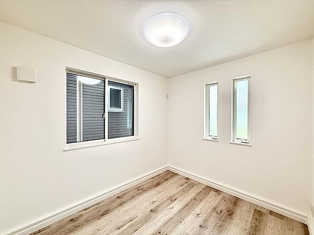 【洋室】■優雅で穏やかな時間が流れる空間