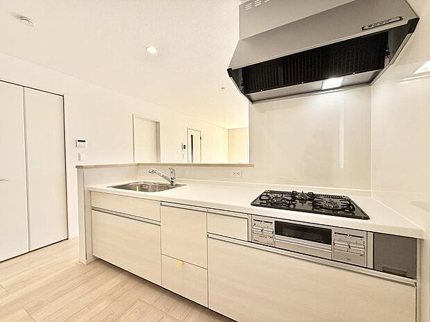 【ダイニングキッチン】■キレイに片付く、使いやすいキッチン