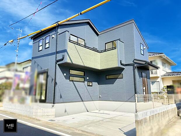 【現地外観写真】■暮らしを彩る充実した設備仕様が備わった住まい