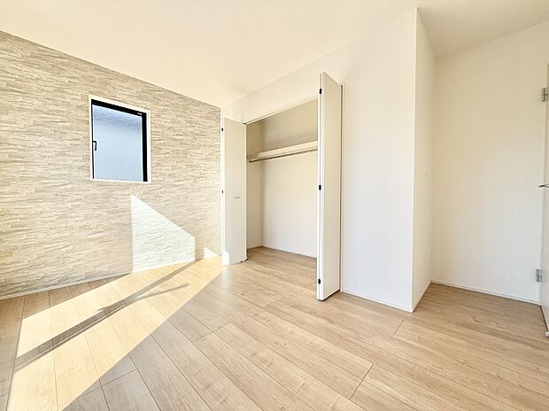 【リビング以外の居室】■シンプルで使いやすい空間がスッキリ感じられます