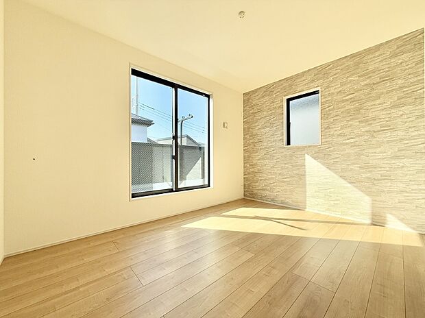 【リビング以外の居室】■清潔感あふれるお部屋で毎日を快適に過ごせます